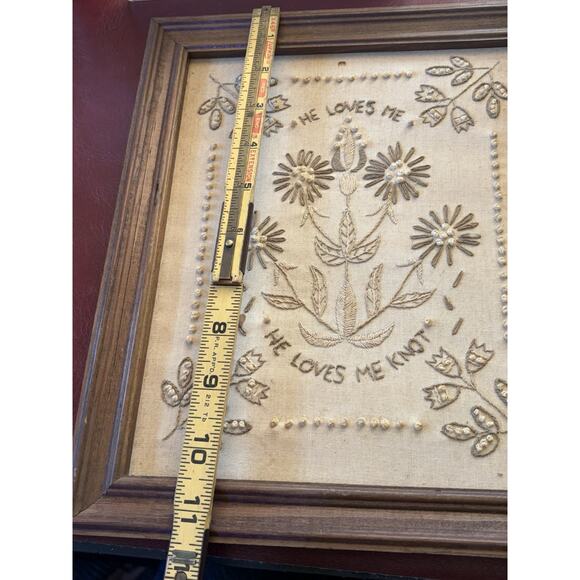 VTG Candlewick Embroidery “He Loves Me He Loves Me Not” Sampler Framed Art - Picture 8 of 8